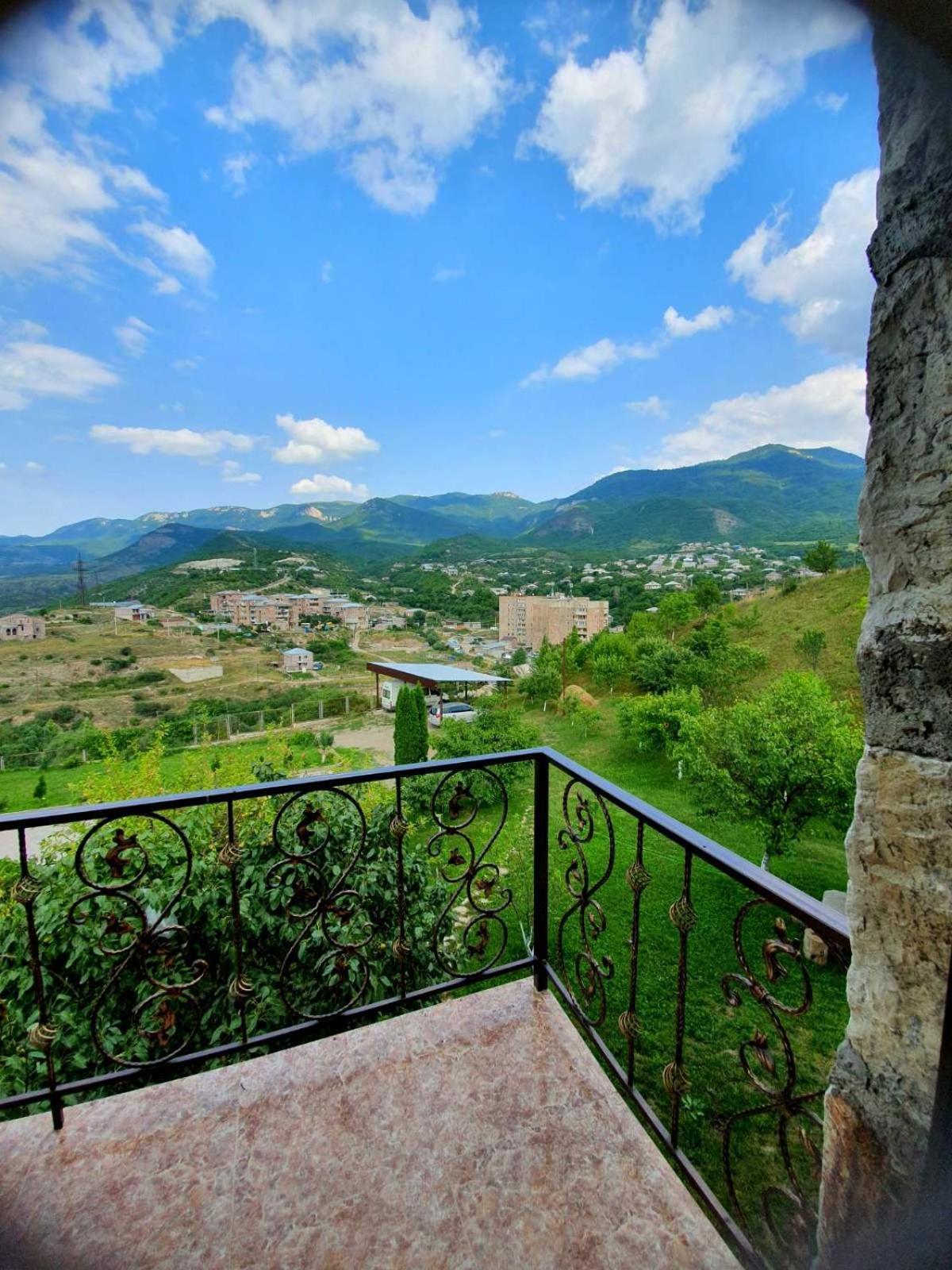 Guest House Ijevan'S Garden Exterior foto